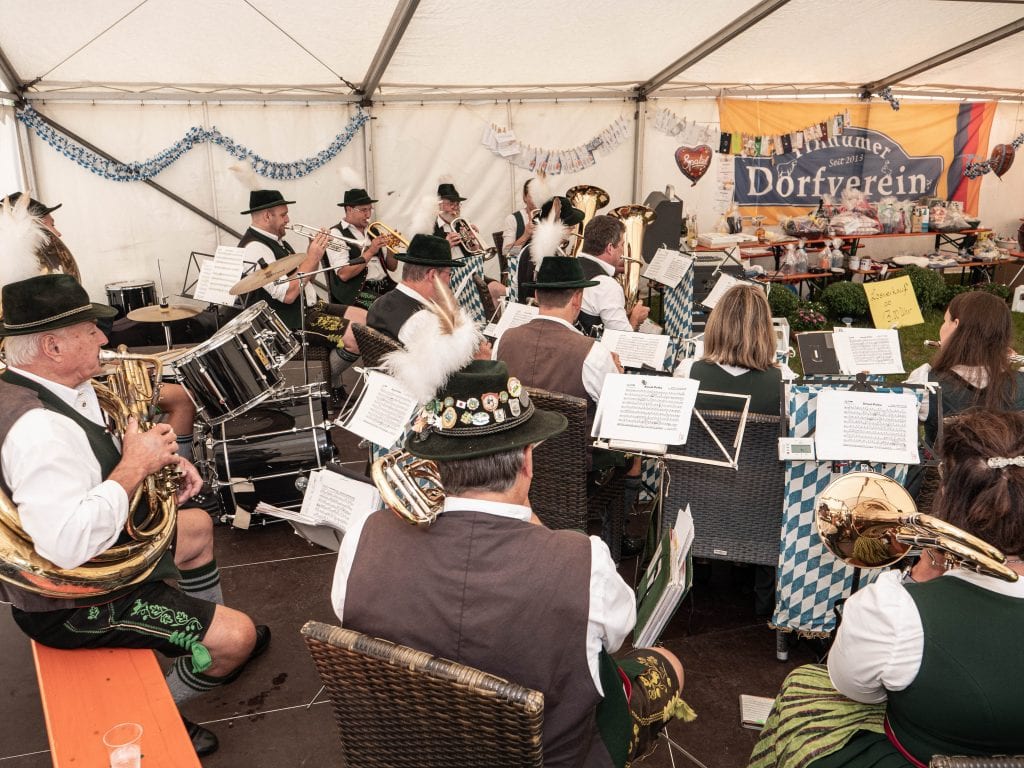 Argeter Blaskapelle heizt die Maßen an